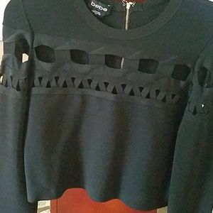 bebe long sleeve keyhole top